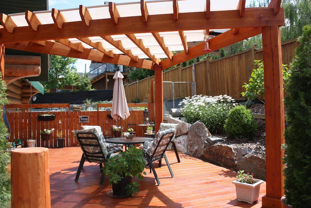 A Okanagan Lakeview Inn Kelowna Exterior photo