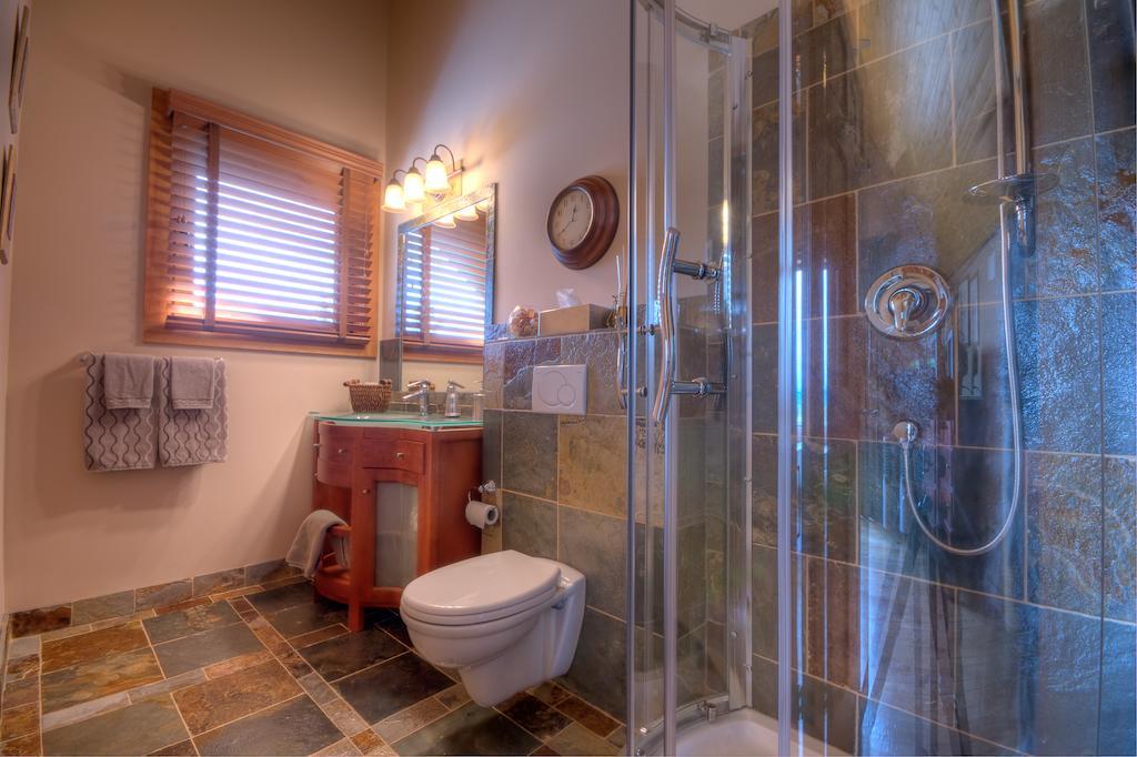 A Okanagan Lakeview Inn Kelowna Room photo