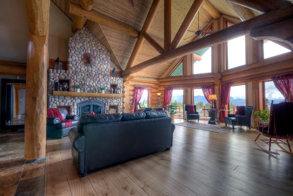 A Okanagan Lakeview Inn Kelowna Exterior photo